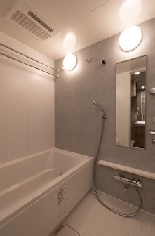 バス・シャワールーム　バス