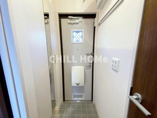 玄関　当社、チルホームのHPもご覧ください(^^)/物件情報多数♪