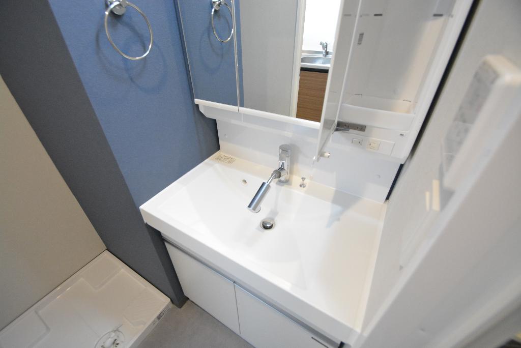 洗面設備　洗髪洗面化粧台