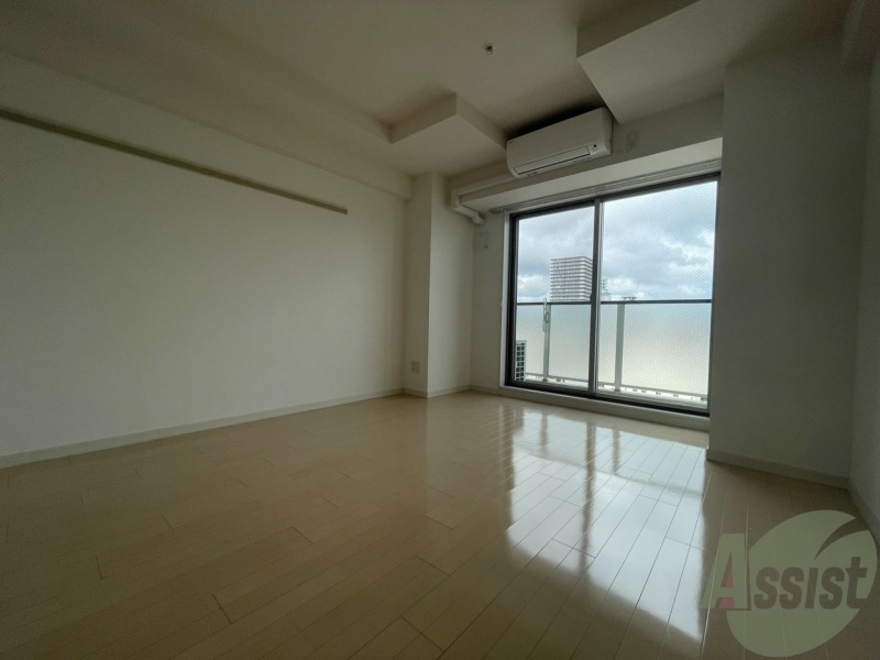 居室・リビング　７．６帖のリビングになります。伸び伸び出来そうですね。