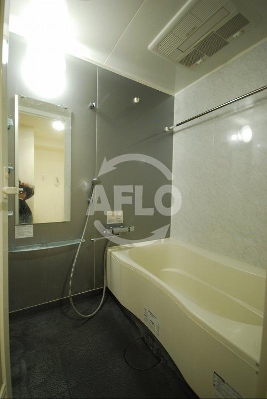 バス・シャワールーム　レジディア心斎橋ウエスト　浴室