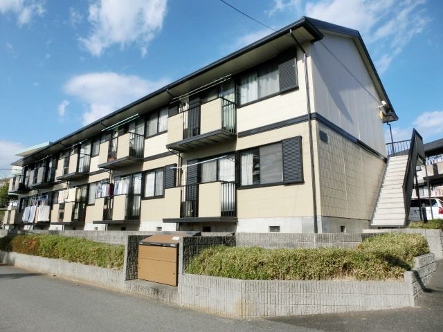 建物外観　少し高台になっております