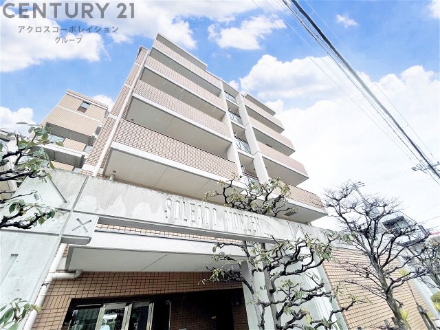 建物外観　安心のオートロック付き♪