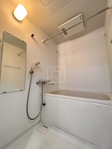 バス・シャワールーム　La CASA上本町（ラカーサ上本町）　バスルーム