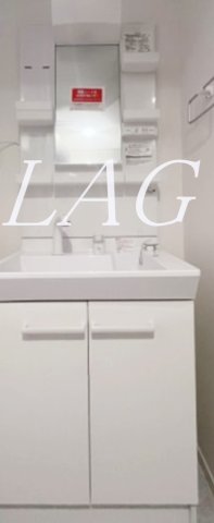 洗面設備　独立洗面台です。（同仕様設備です。）