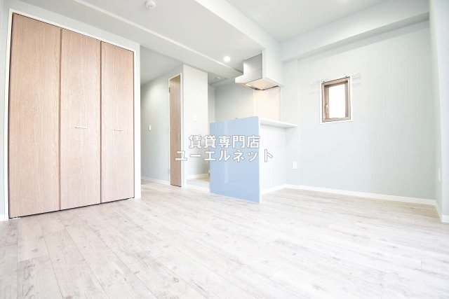 居室・リビング　ゆったりとくつろげる、落ち着きのある居室空間です