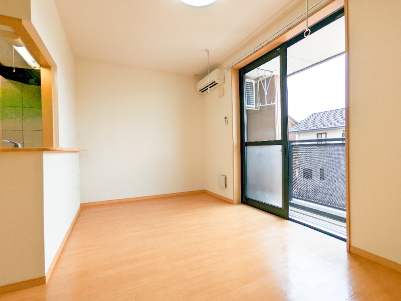 居室・リビング　図面と現状に相違がある場合には現状を優先