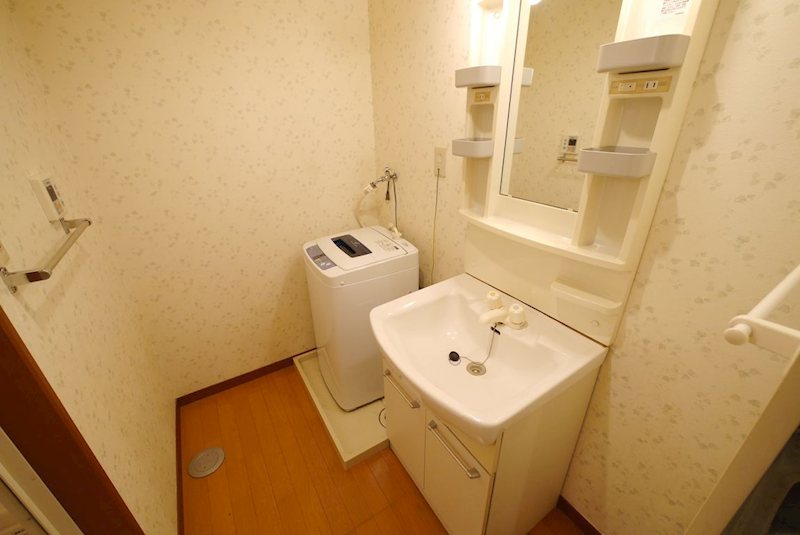 洗面設備　洗面化粧台・室内洗濯機置き場