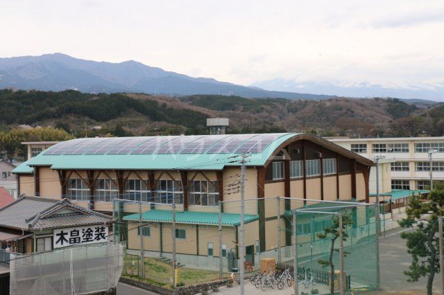 小学校　裾野市立西小学校（小学校）まで660m