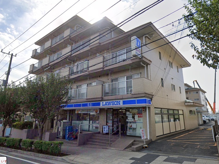 コンビニ　ローソン（コンビニ）まで900m