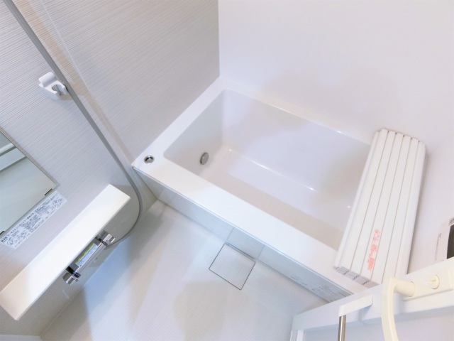 バス・シャワールーム　追い焚き浴室乾燥機付