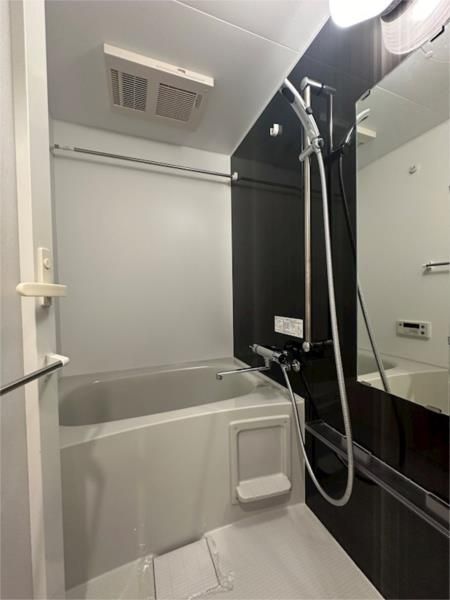 バス・シャワールーム　お風呂です