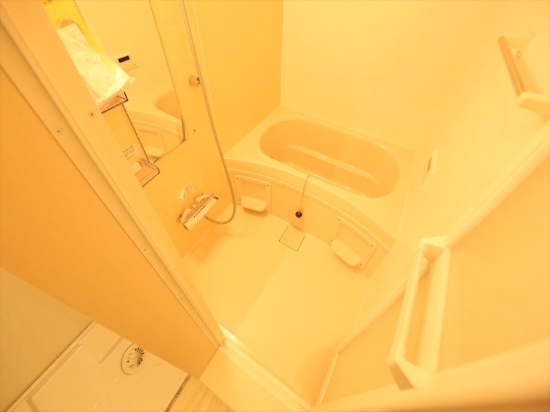 バス・シャワールーム　浴室暖房乾燥機付　追い焚き機能付お風呂　同仕様写真