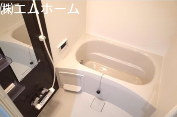 バス・シャワールーム　追い焚き機能付バスルーム