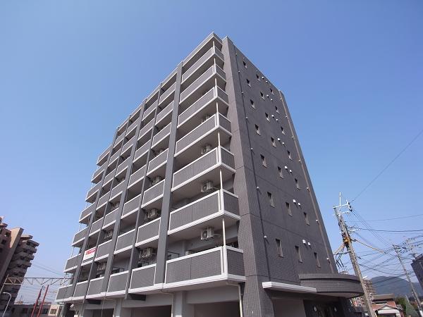 建物外観　ハウスメイトの管理物件♪ご入居後２４時間のコールセンターあり