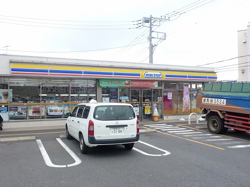 コンビニ　ミニストップ前原西4丁目店（コンビニ）まで469m