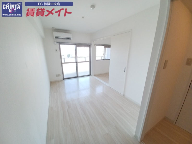 居室・リビング　同型参考写真