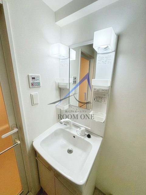 洗面設備　洗面台です。