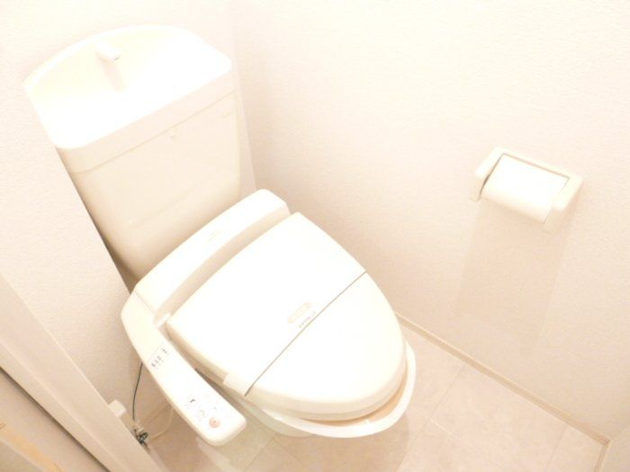 トイレ　※別号室参考写真です