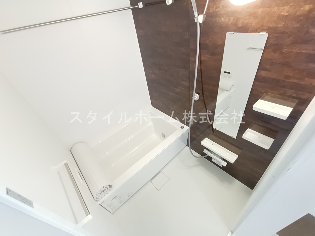 バス・シャワールーム　別部屋写真です。