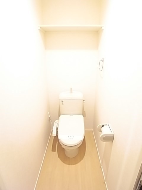 トイレ　落ち着いたトイレです