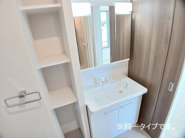 洗面設備　忙しい朝には欠かせない洗面所です