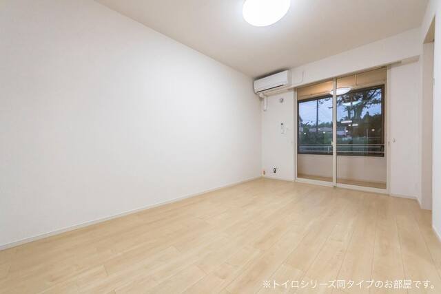 居室・リビング　ゆったり過ごせる居間です