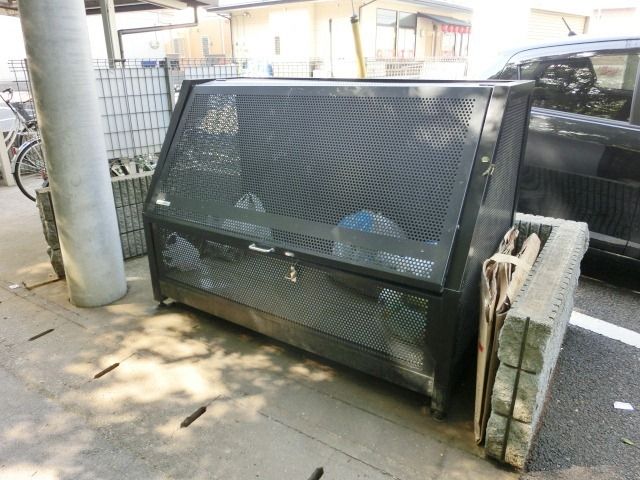 その他　敷地内ごみ置き場