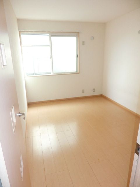 その他部屋・スペース　洋室2部屋あるので広々快適です！