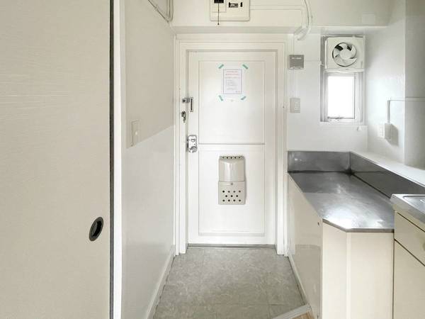 玄関　ビレッジハウスの同一物件・同一タイプの間取りの写真です