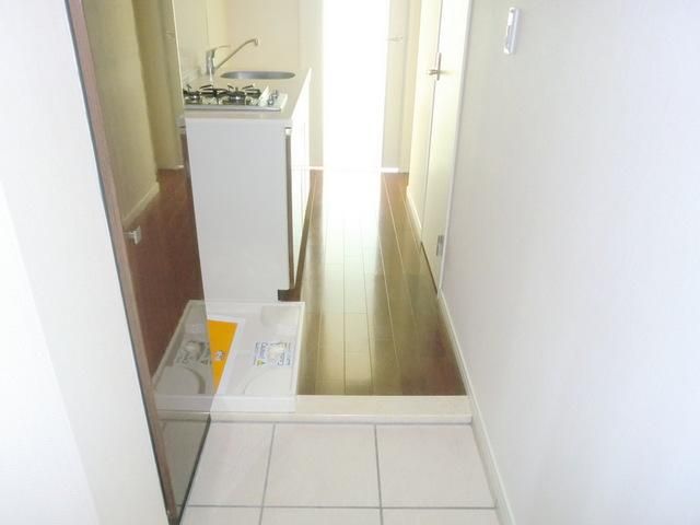 玄関　★下駄箱収納タップリあります★