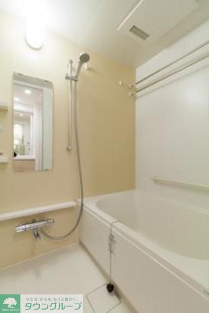 バス・シャワールーム　※写真は同タイプ住戸です。