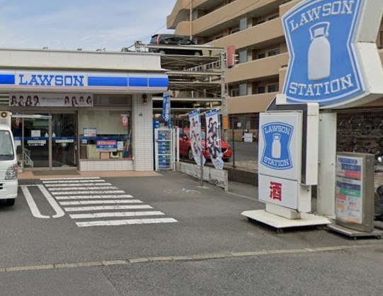 コンビニ　ローソン 栗木一丁目店（コンビニ）まで700m