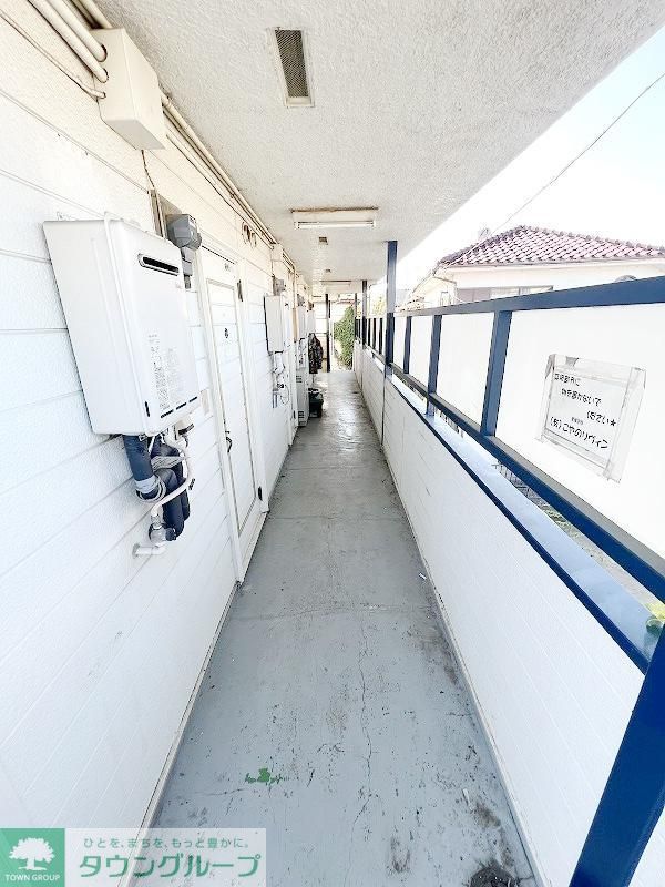 エントランス　駐車場