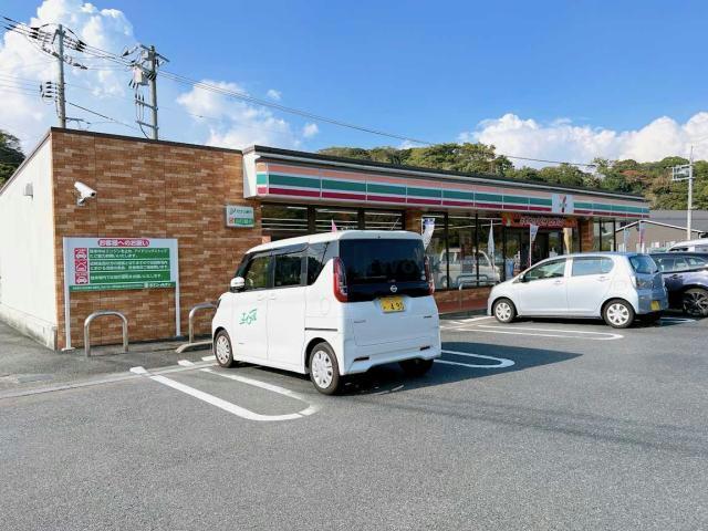 コンビニ　セブンイレブン宇部中宇部店（コンビニ）まで260m