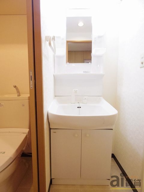 洗面設備　※同仕様写真です