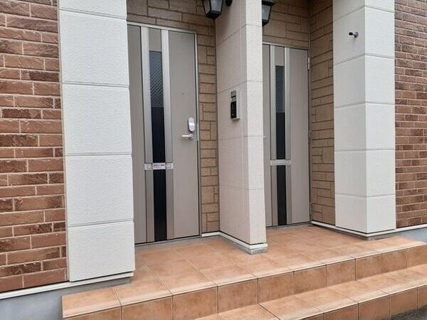 エントランス　エントランス部分