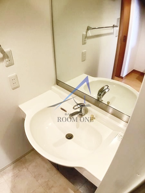 洗面設備　洗面台です。