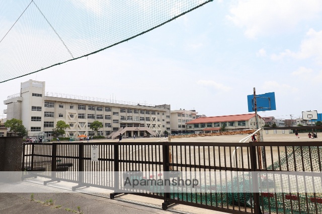 中学校　福栄中学校（中学校）まで424m