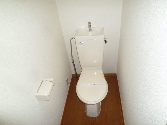 レオパレスSENGENのトイレ写真