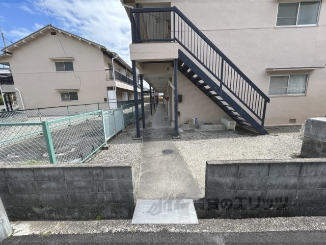 グリーンハウスB棟の外観写真
