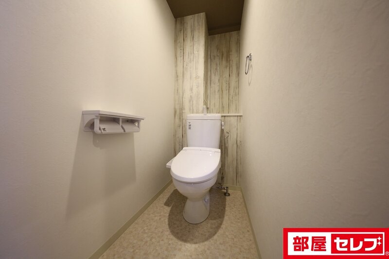 GRANDUKE代官町reversoのトイレ写真