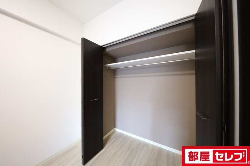 GRANDUKE代官町reversoの内装写真