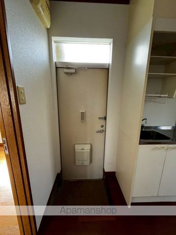 リバーハイツの玄関写真