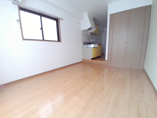 その他部屋・スペース　7帖の洋室でゆったり使って頂けます
