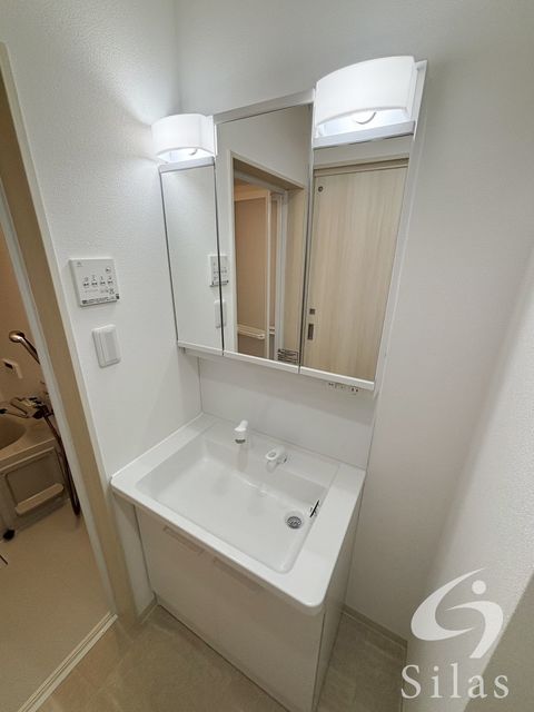 洗面設備　同仕様