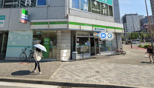 コンビニ　ファミリーマート 南堀江三丁目店（コンビニ）まで146m