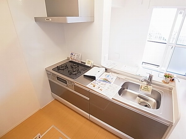 キッチン　同一物件参考写真
