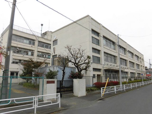 小学校　横浜市立汐入小学校（小学校）まで507m