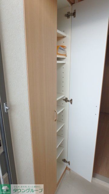 収納　靴入